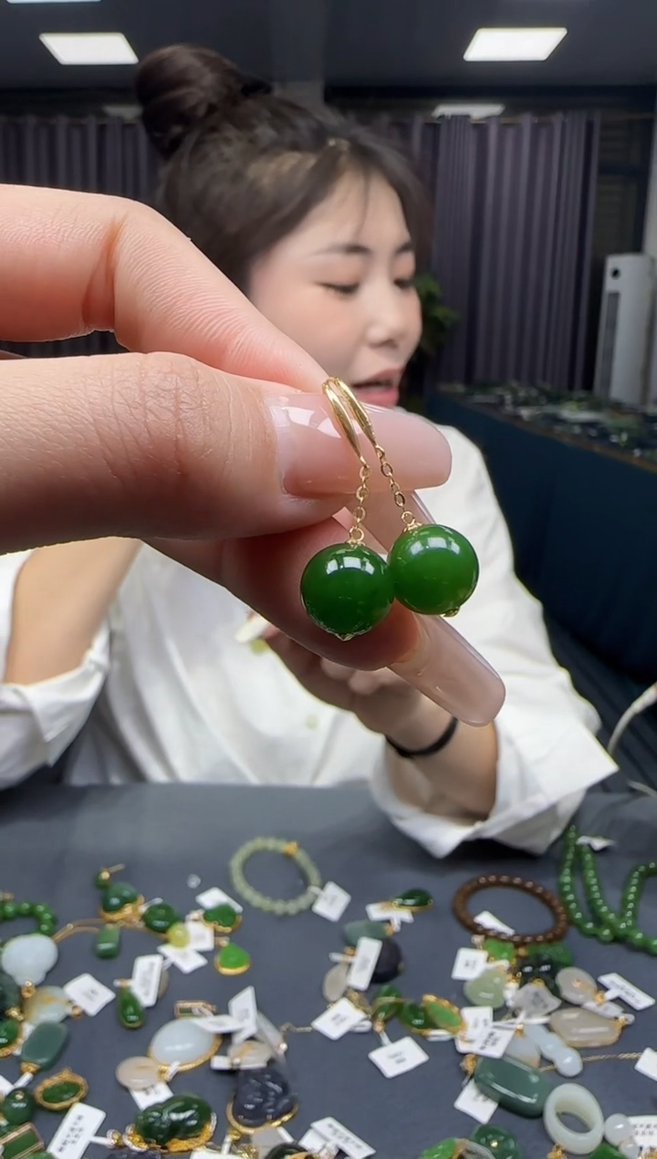 【闪购商品】和田玉耳饰18K金镶嵌1