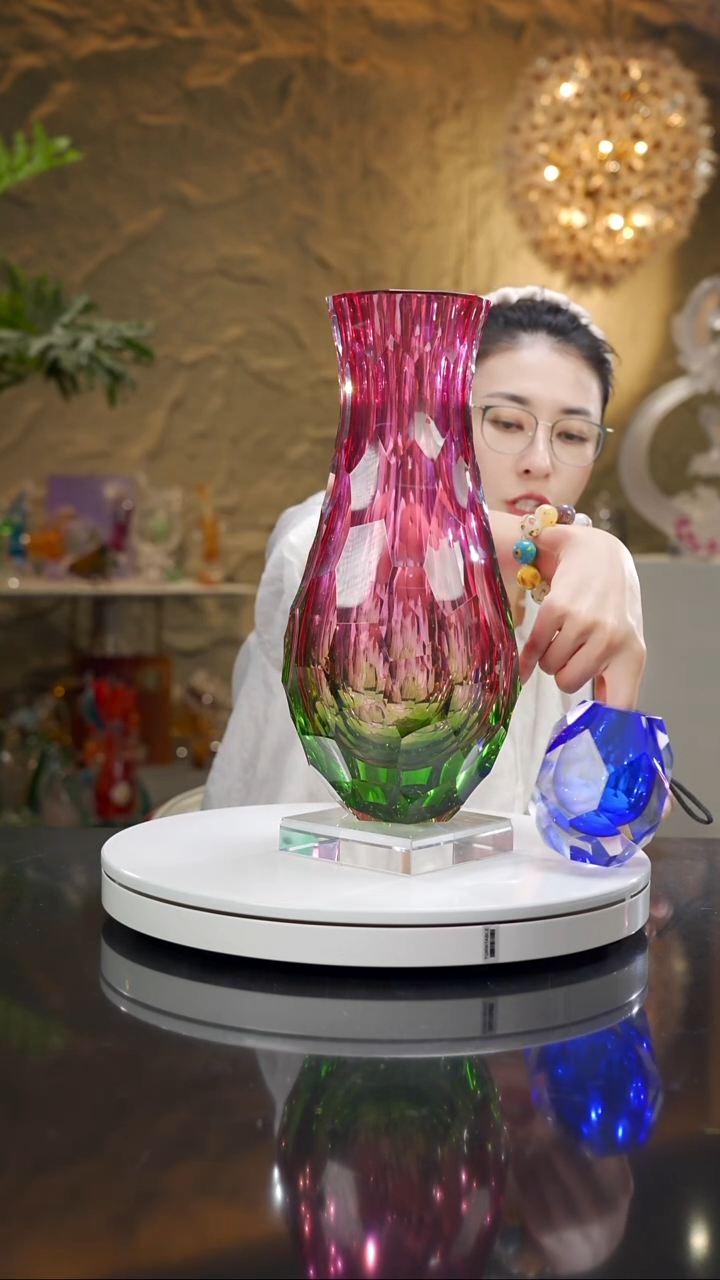 琉璃手工艺品金红绿凹面美人瓶带底座蓝色香薰瓶