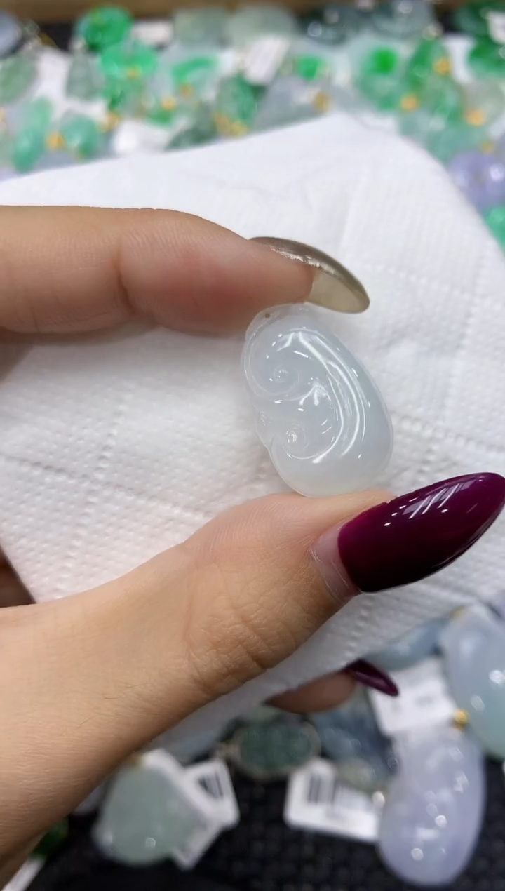 翡翠未镶嵌颈饰111111111111