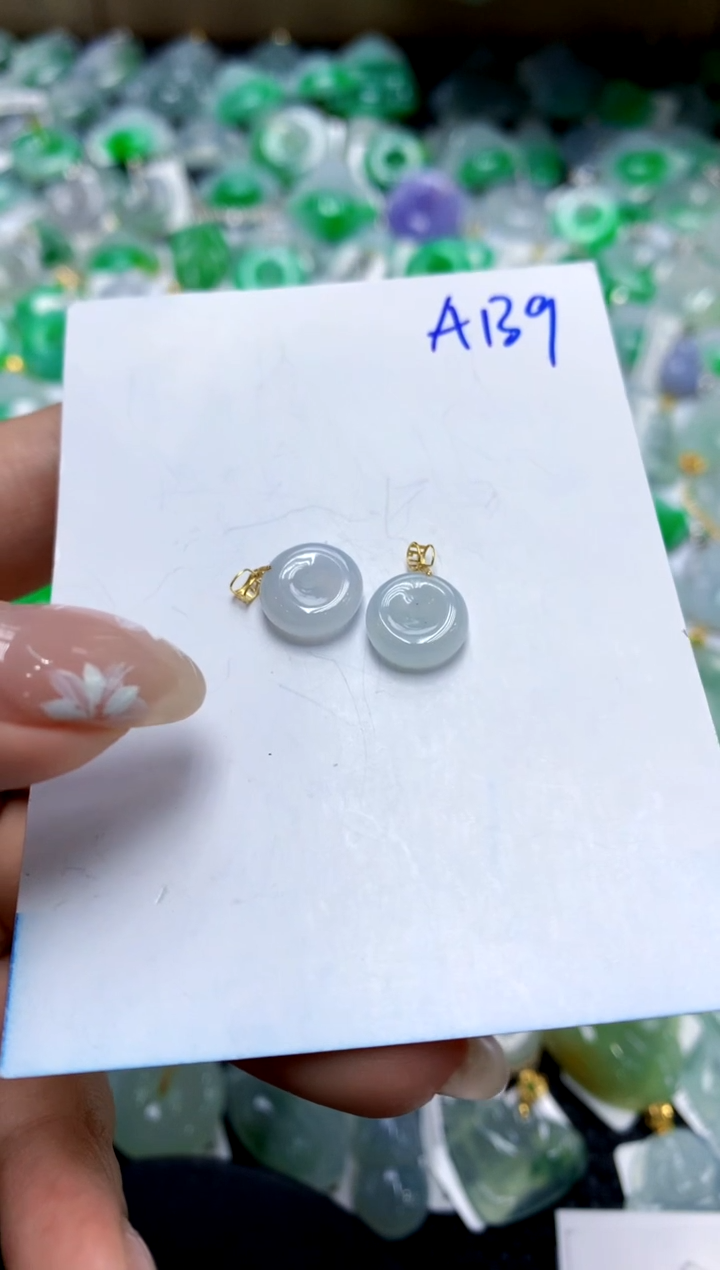 【闪购商品】翡翠颈饰18K金镶嵌111111111111