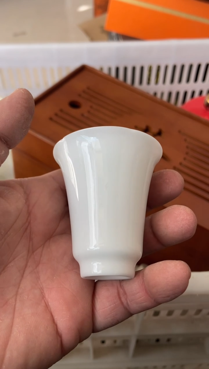 杯子瓷无运费险有瑕疵的摄影的产品有使用过的痕迹有点脏介意勿拍