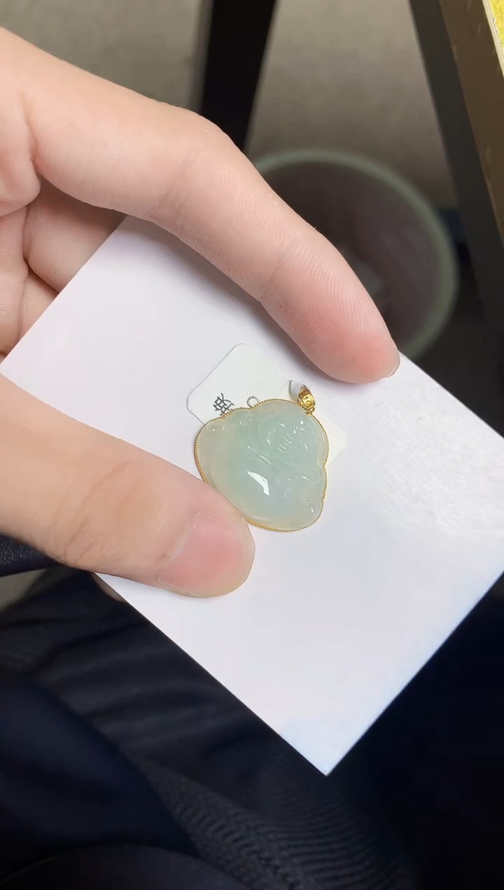 翡翠18K金镶嵌颈饰546456456464