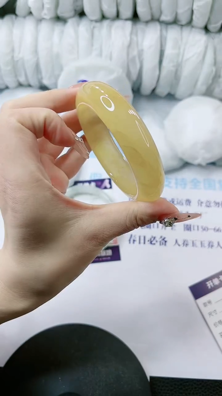 【闪购商品】石英质玉手镯未镶嵌多样性发货L184