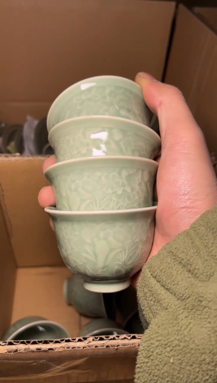 瓷瑕疵百花铃铛杯4只