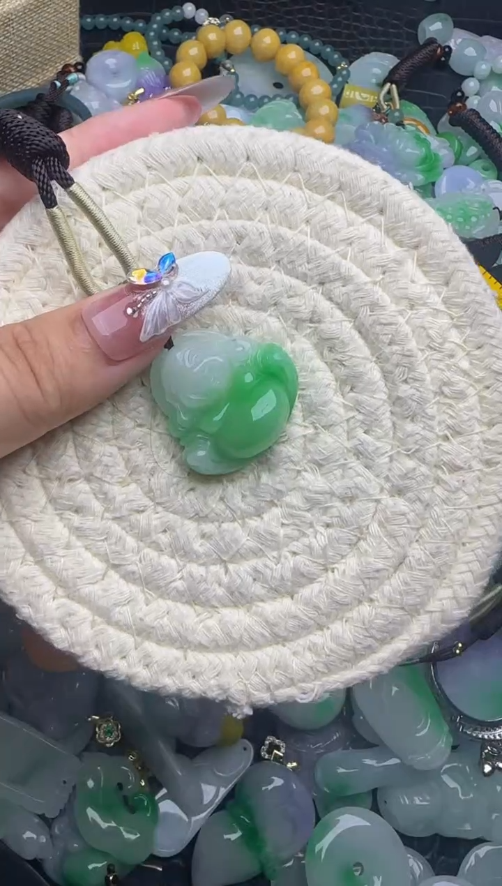 翡翠未镶嵌颈饰天然缅甸翡翠吊坠