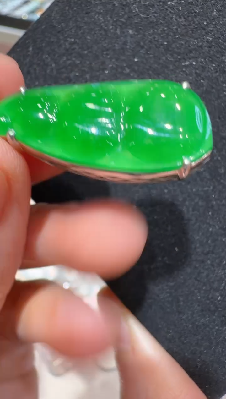 吊坠(不含链)18K金镶嵌翡翠多样性团购发一件