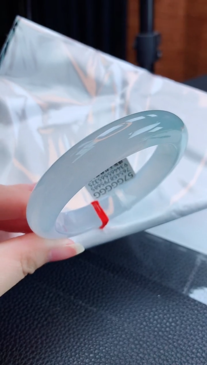 【闪购商品】翡翠手镯未镶嵌缅甸天然翡翠A货手镯