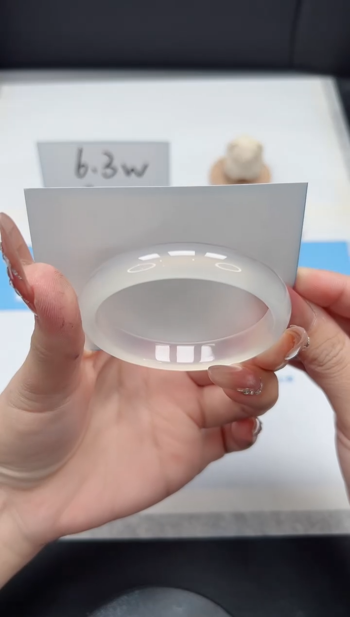 【闪购商品】石英质玉手镯未镶嵌254/荔枝53.8