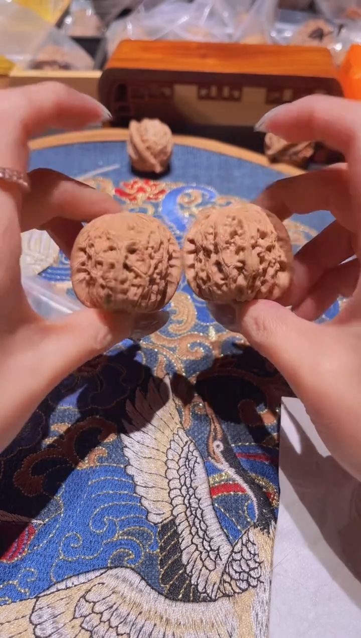 把件文玩核桃170血麒麟