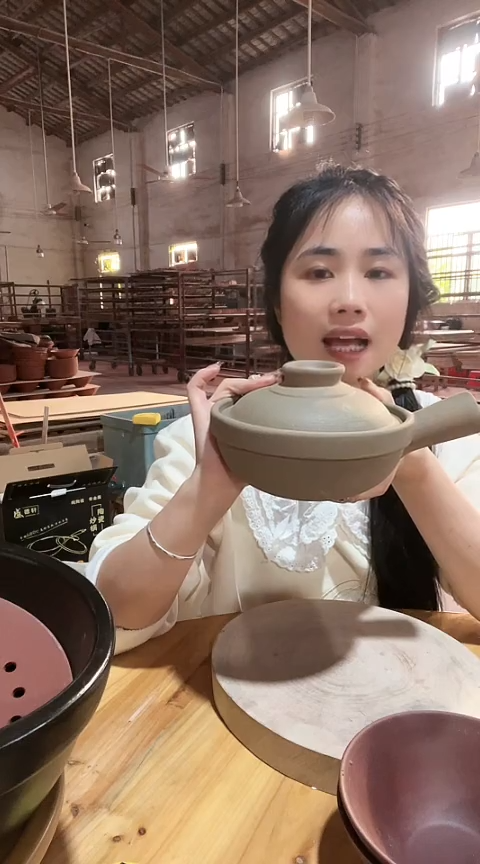 陶瑕疵0.6原陶手把锅带盖