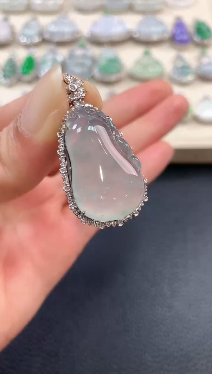 【闪购商品】翡翠吊坠(不含链)18K金镶嵌b152       