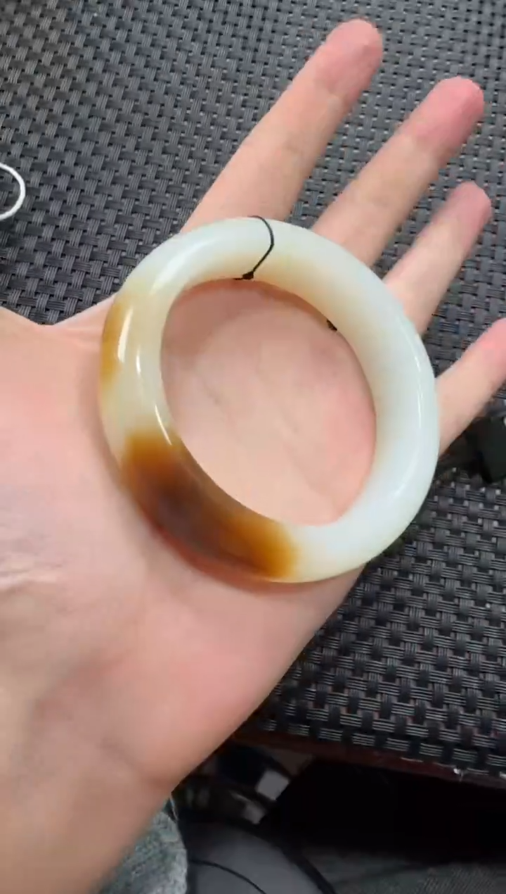 未镶嵌手镯和田玉新疆金山三口糖手镯52