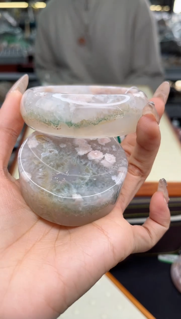 【闪购商品】石英质玉手镯未镶嵌59圈口（赠品镯心）3931315