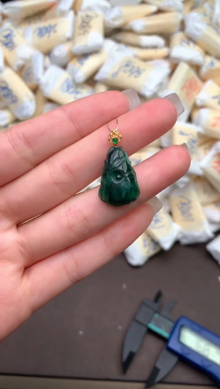 【闪购商品】翡翠挂件18K金镶嵌—