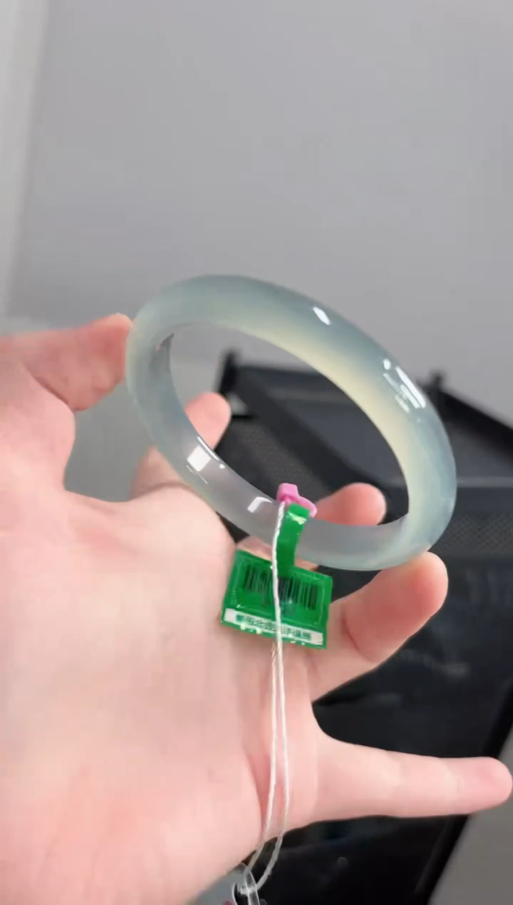 玛瑙/玉髓手镯未镶嵌62圈