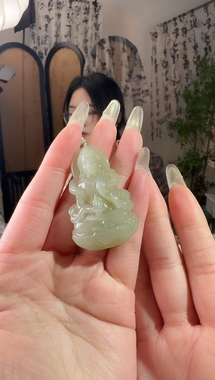 颈饰未镶嵌和田玉观音