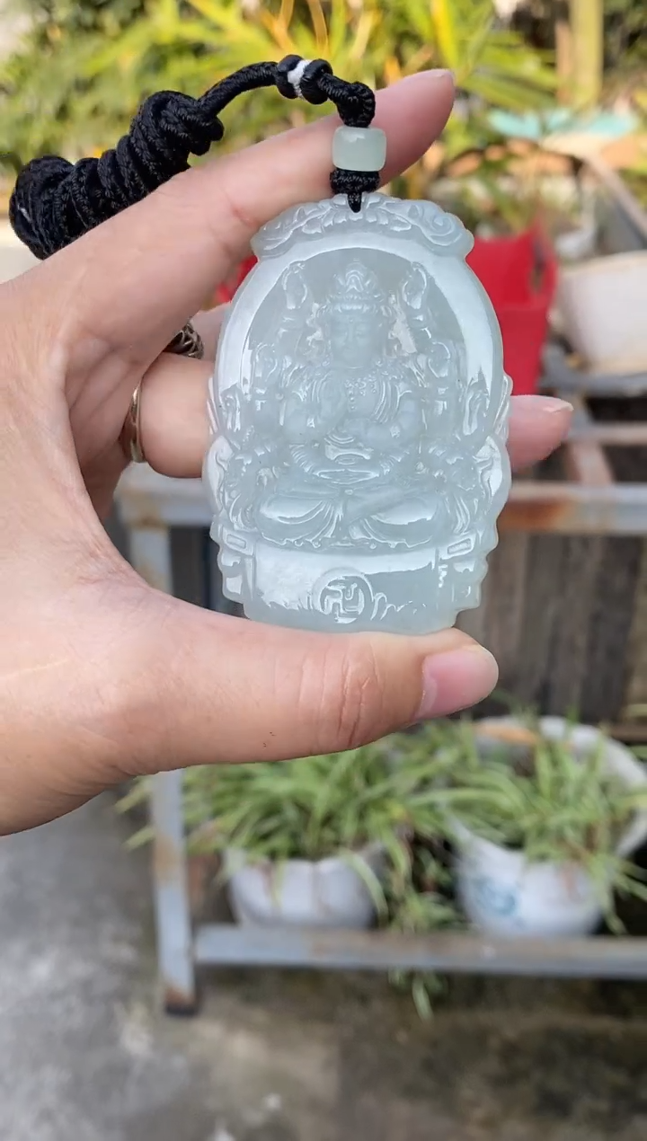 【闪购商品】翡翠吊坠(不含链)未镶嵌千手