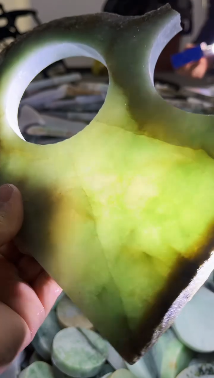 【闪购商品】翡翠挂件未镶嵌A货康壹355