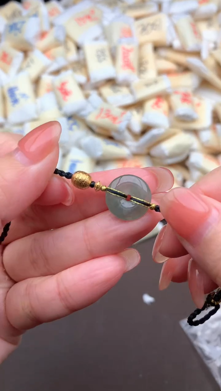 【闪购商品】翡翠挂件未镶嵌一