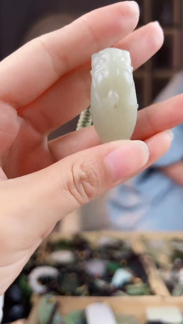 颈饰未镶嵌和田玉拍一发一，多样性发货