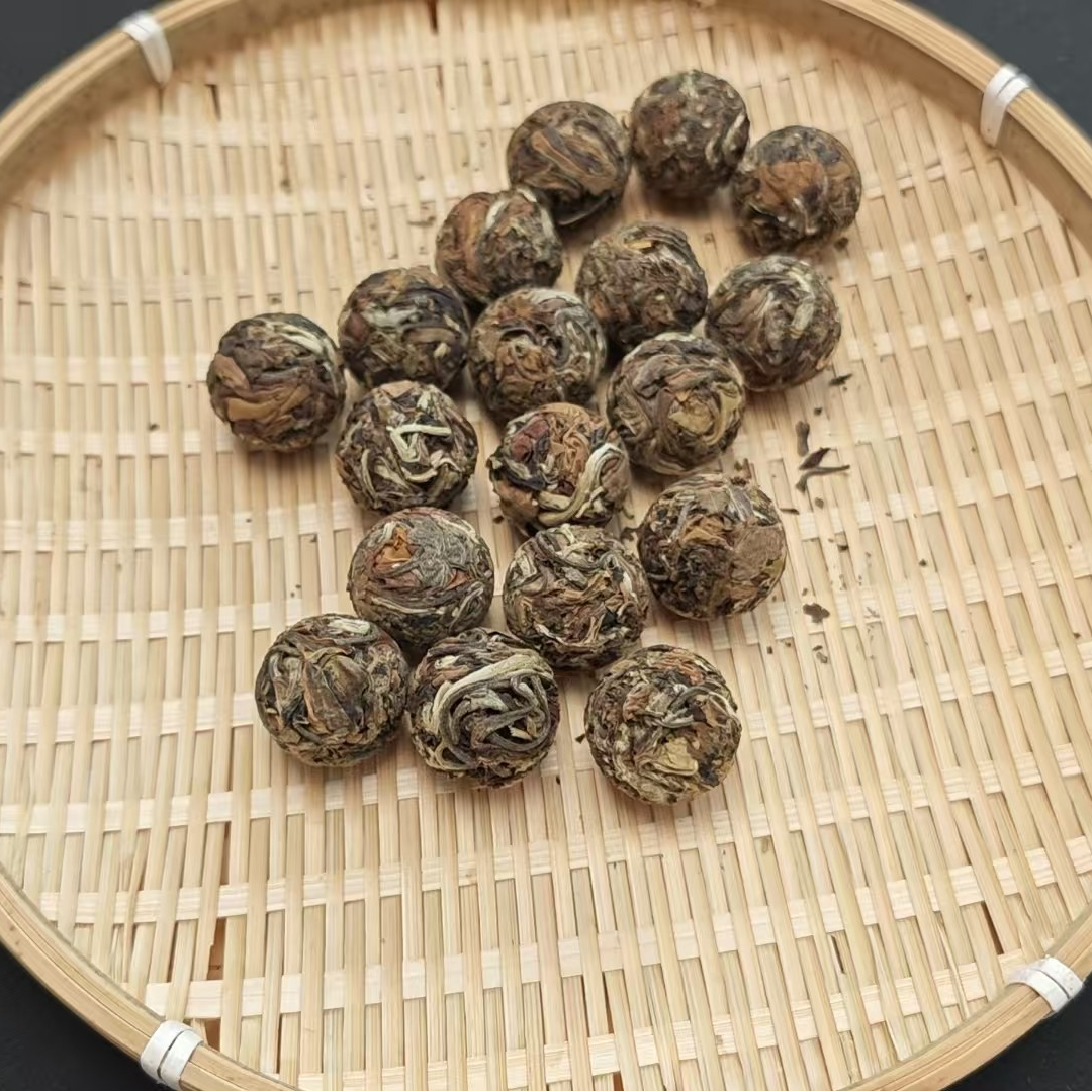 2月25日 200克 24年景谷 白茶龙珠 T1301