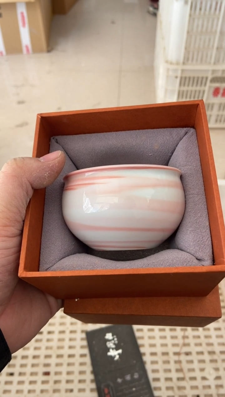 无运费险有瑕疵的摄影的产品有使用过的痕迹有点脏介意勿拍