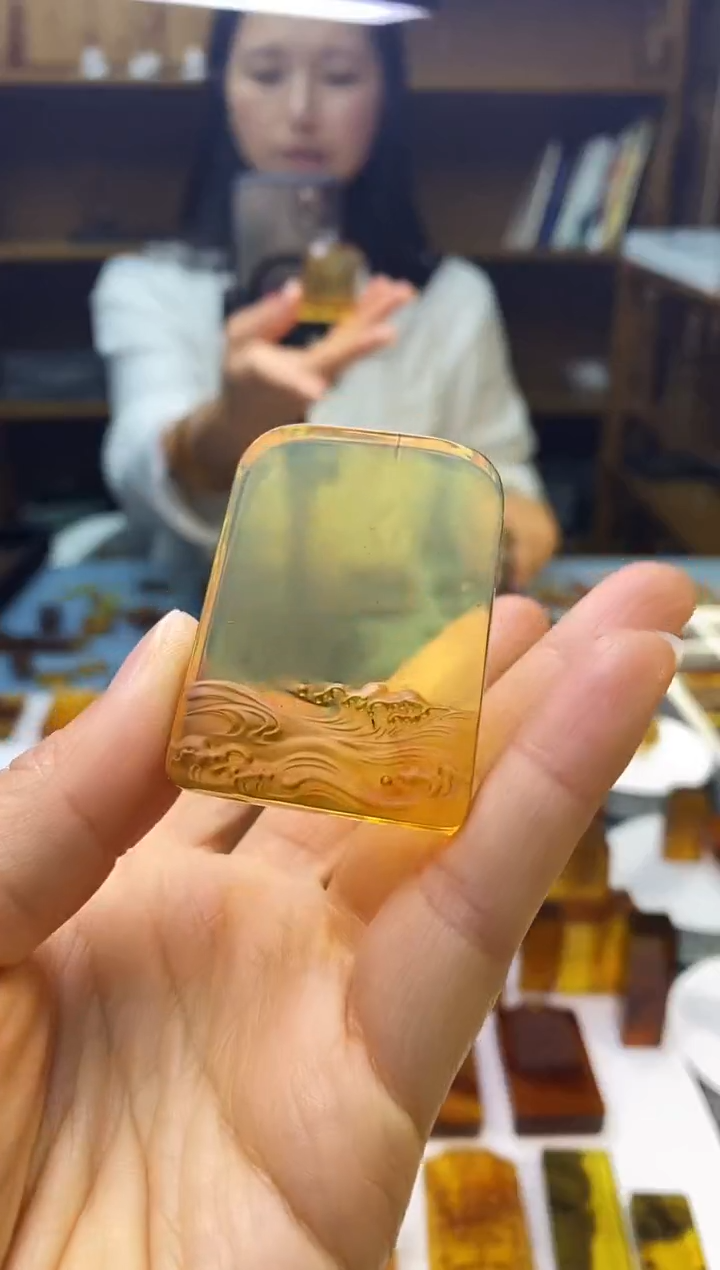 琥珀颈饰未镶嵌SN83-43（风生水起）