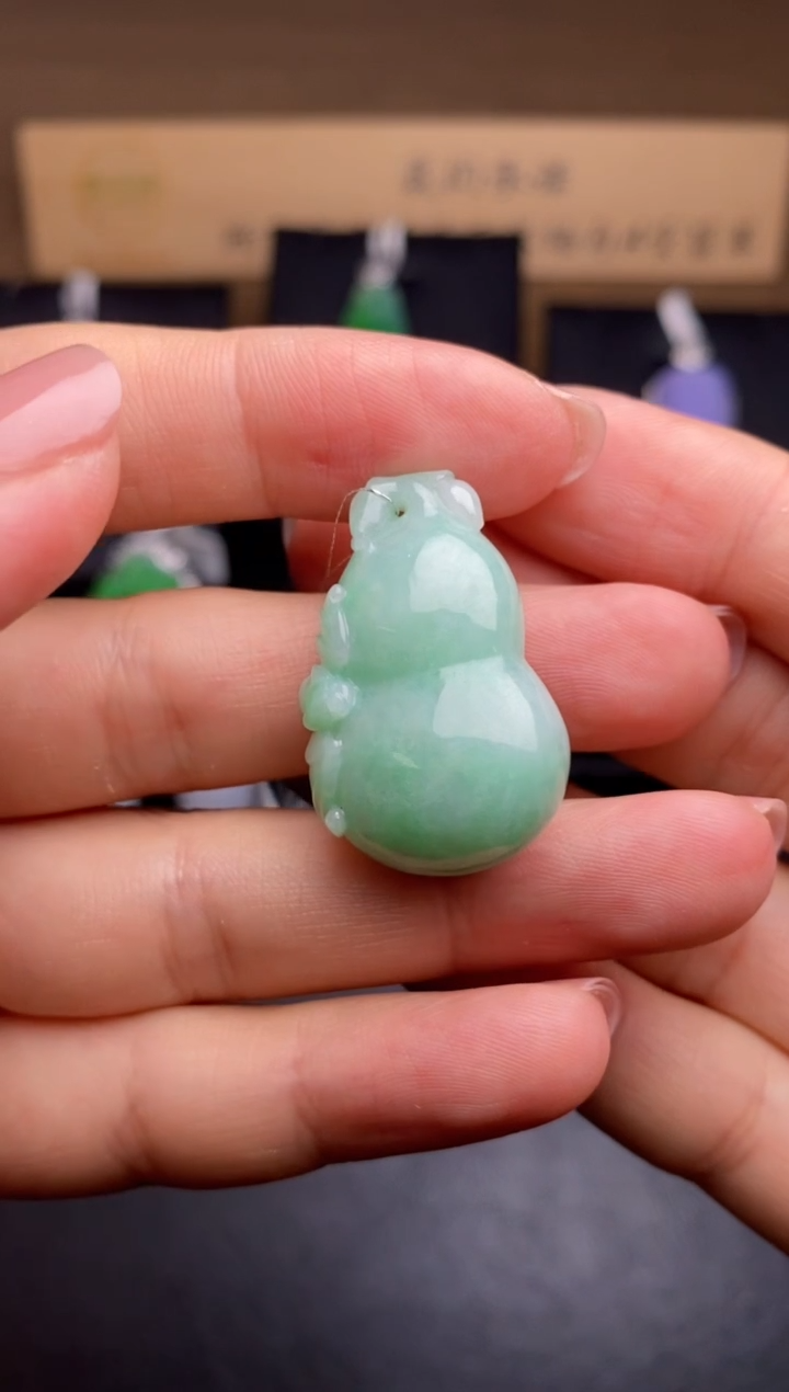 【闪购商品】翡翠颈饰未镶嵌翡翠