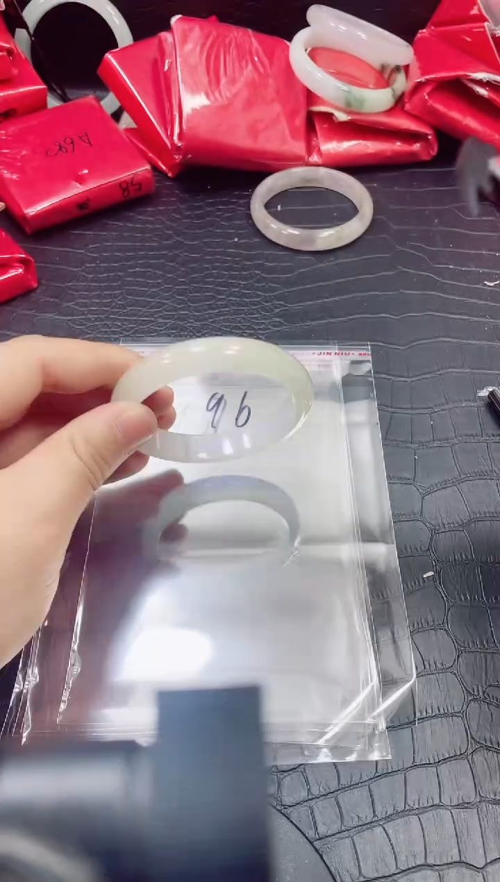 非金属无小哥96号手镯59.5圈口