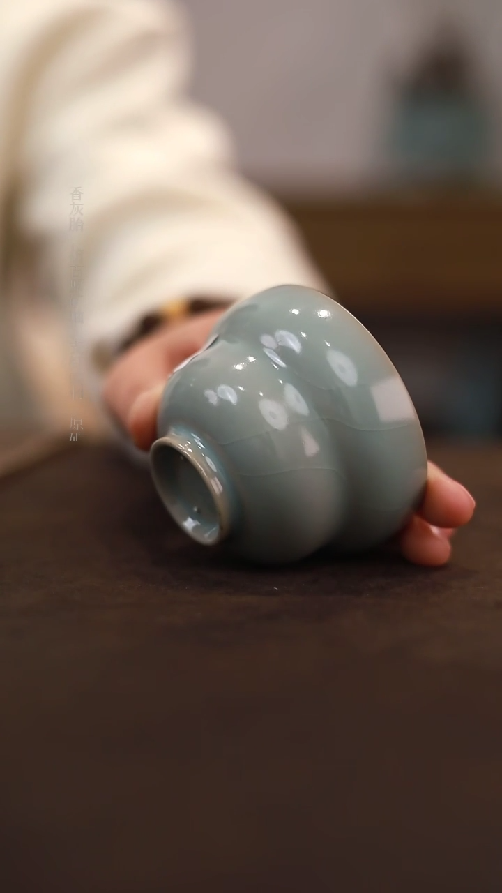 【闪购商品】杯0517微瑕柴烧天青仿古葫芦杯