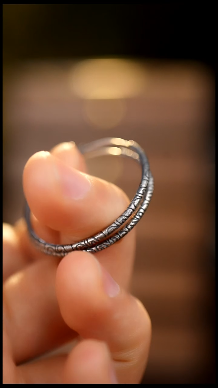 刺绣刺绣银色小圈耳饰Q9134