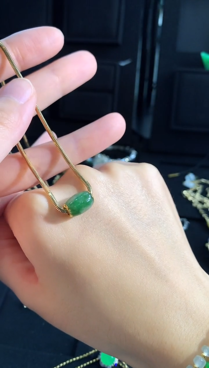 【闪购商品】翡翠吊坠(不含链)18K金镶嵌吊坠