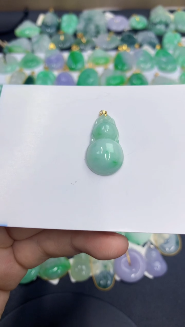 翡翠未镶嵌颈饰缅甸翡翠a货