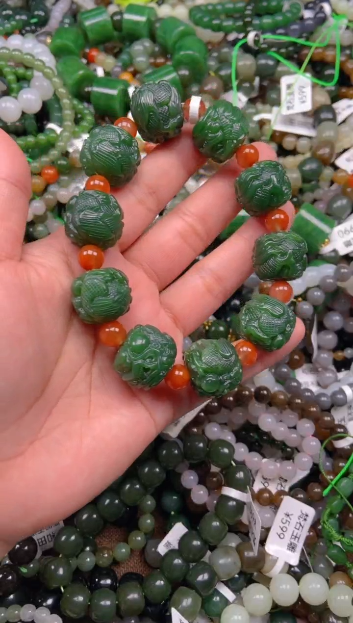 和田玉未镶嵌挂件1