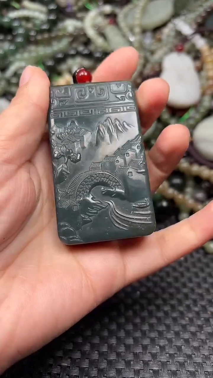 颈饰未镶嵌和田玉1