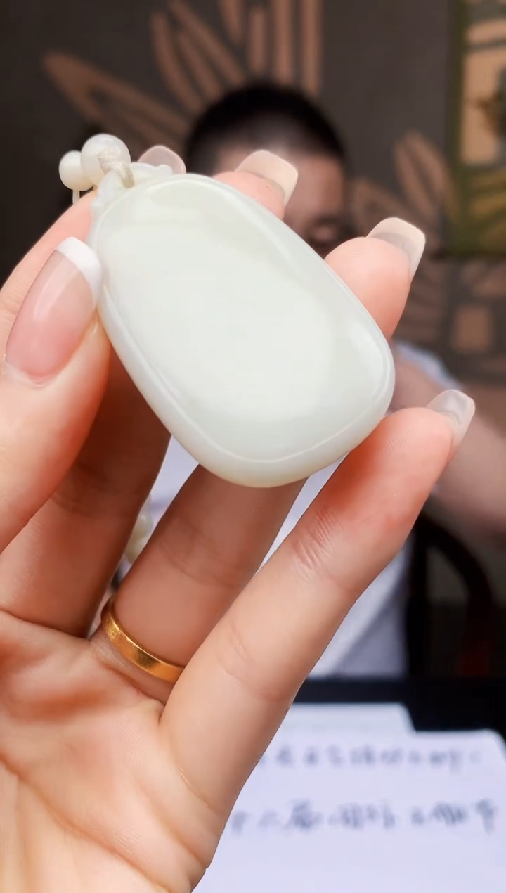 定制和田玉BOSS阳天然和田玉（拍一发一）