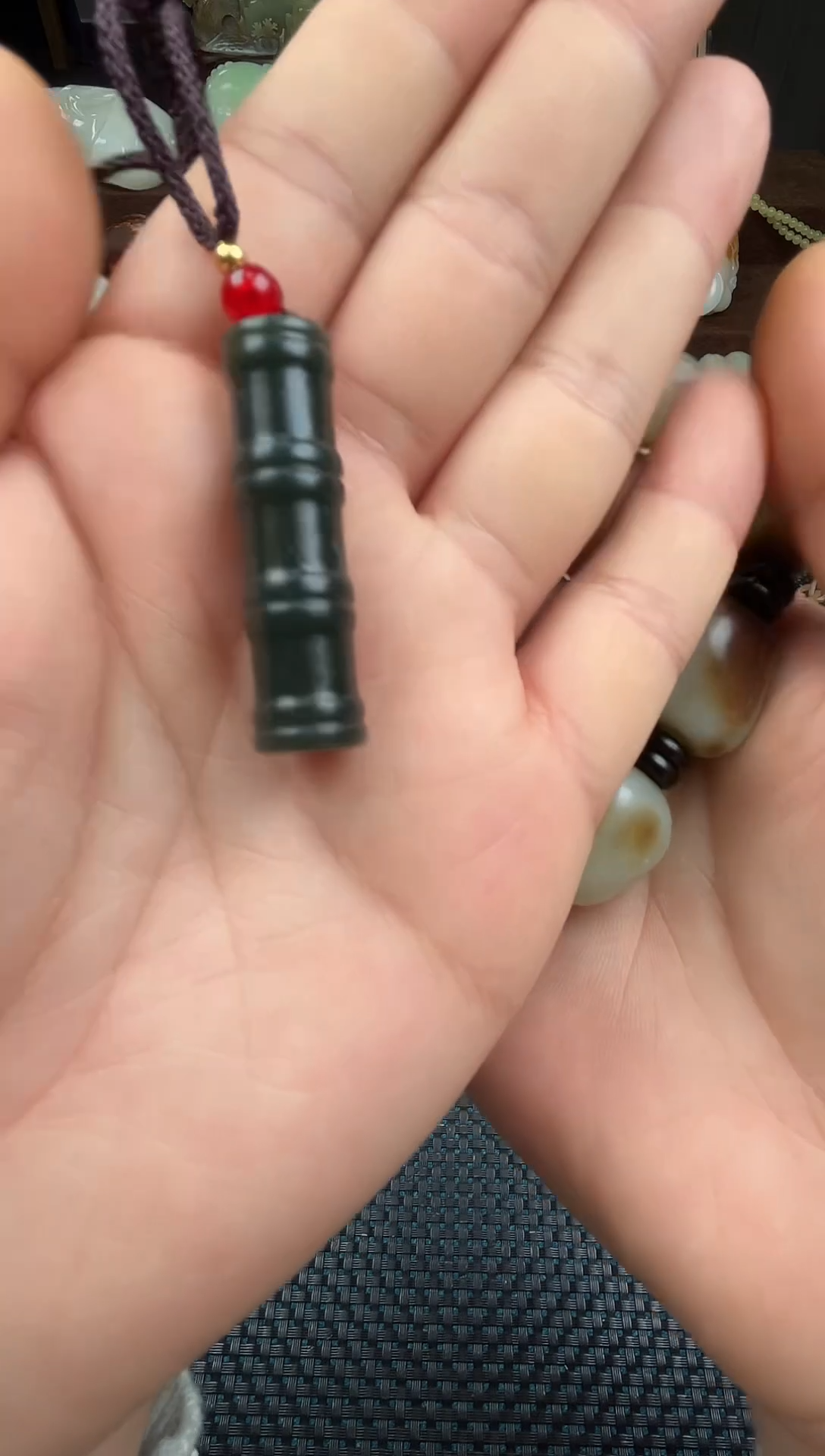 未镶嵌和田玉挂件玺玉珠宝玉器闪购