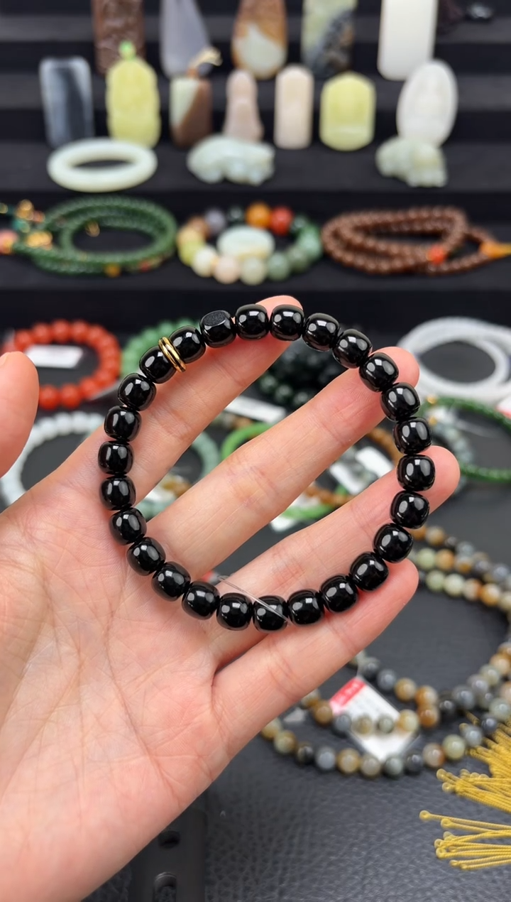 未镶嵌和田玉挂件8mm黑青老型手串藏物系列