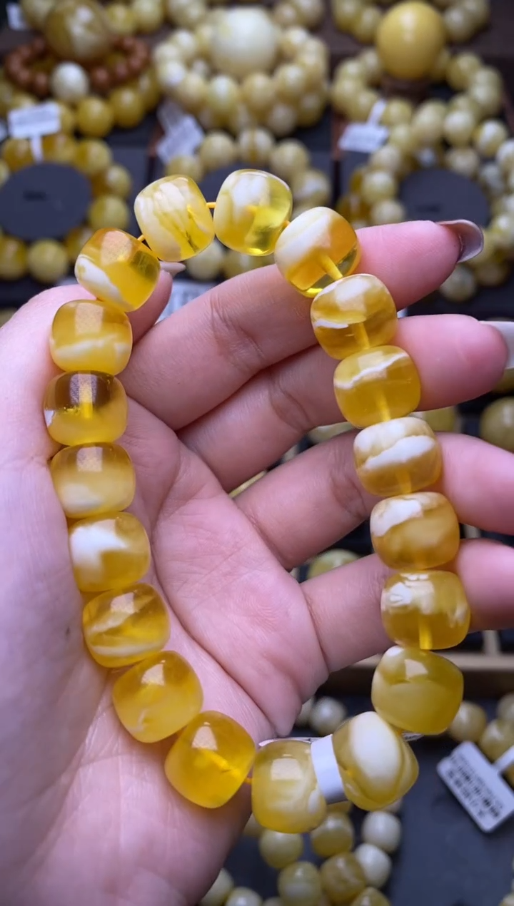 【闪购商品】琥珀裸石未镶嵌大小姐珠宝159