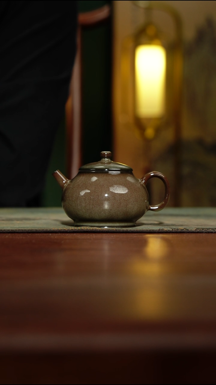 【览古雅韵】铁胎壶