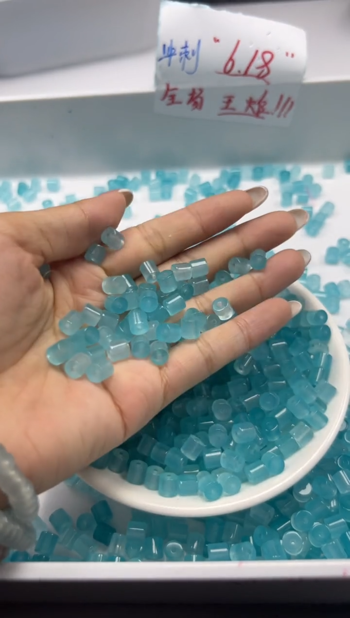 玛瑙/玉髓颈饰未镶嵌w2265海蓝宝桶珠5*5mm*30颗