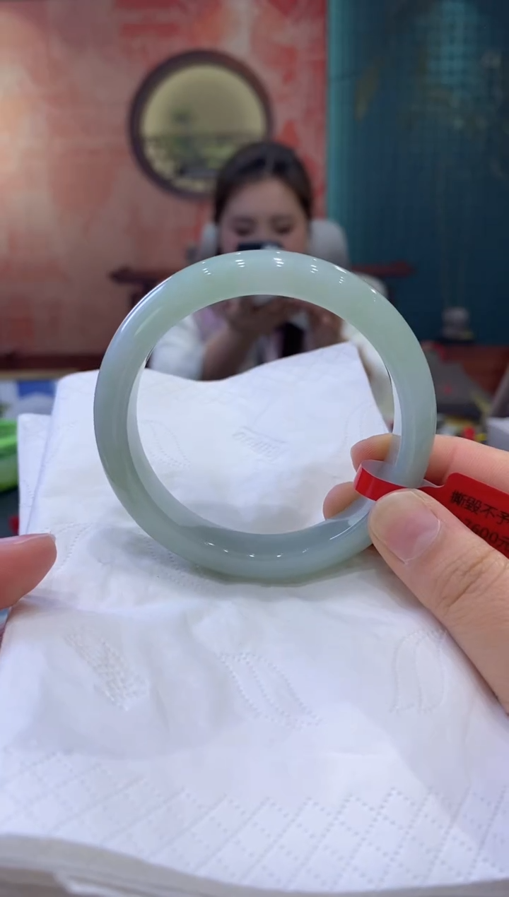 【闪购商品】翡翠手镯未镶嵌多人0001767