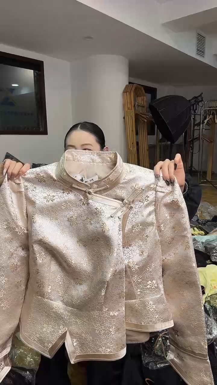 2XL码    125-135斤  外套