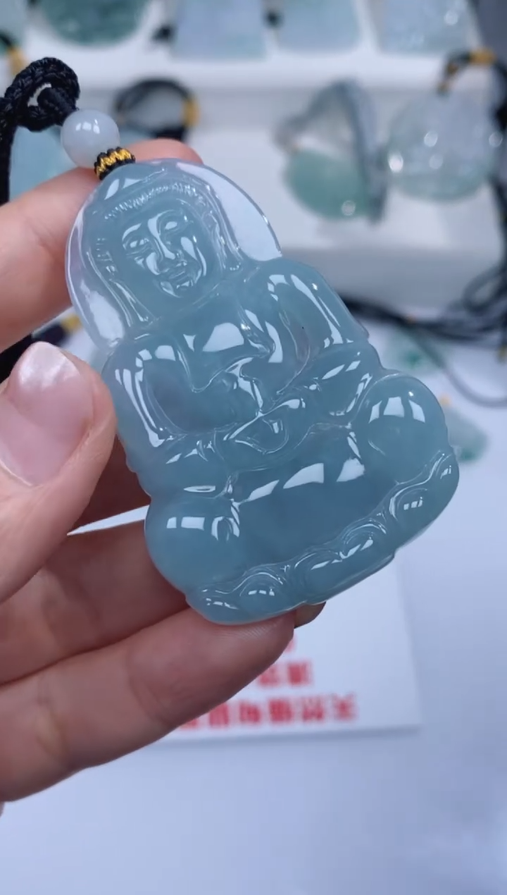 颈饰未镶嵌翡翠吊坠