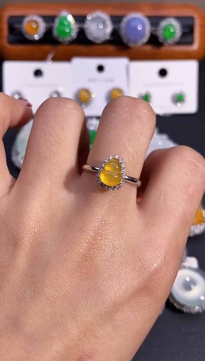 【闪购商品】翡翠戒指18K金镶嵌戒指