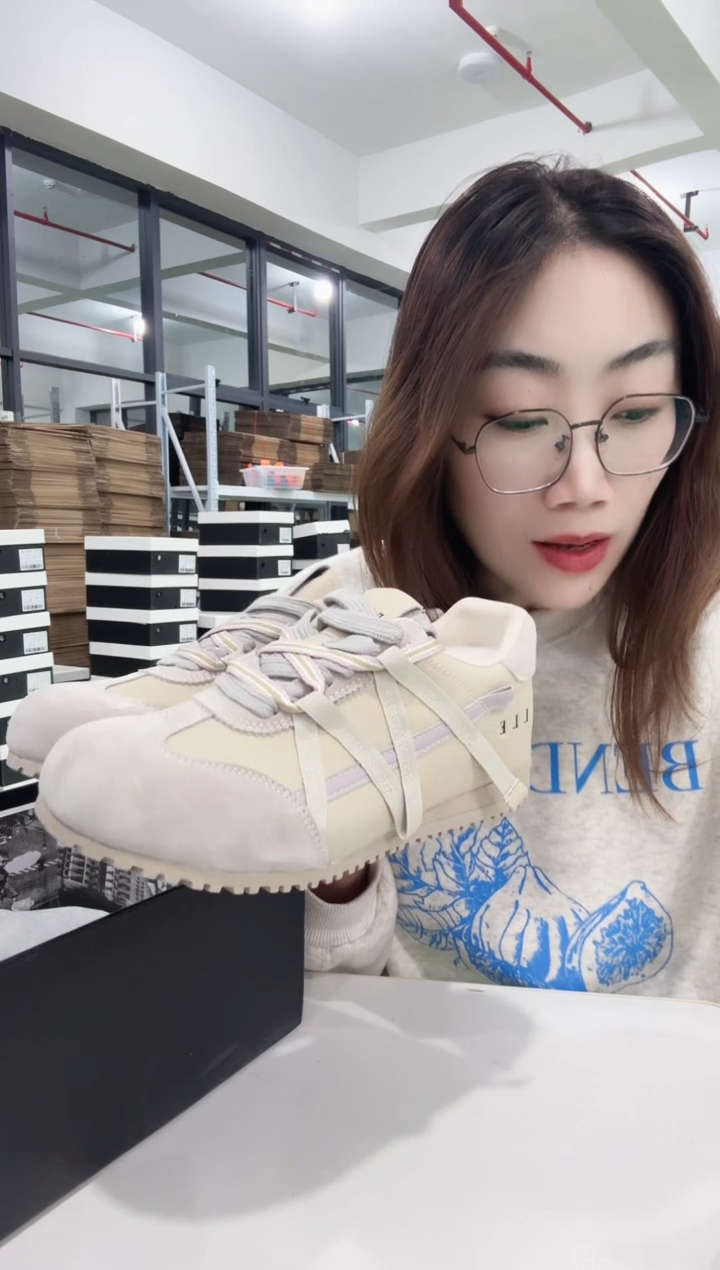 妮妮严选女鞋39码