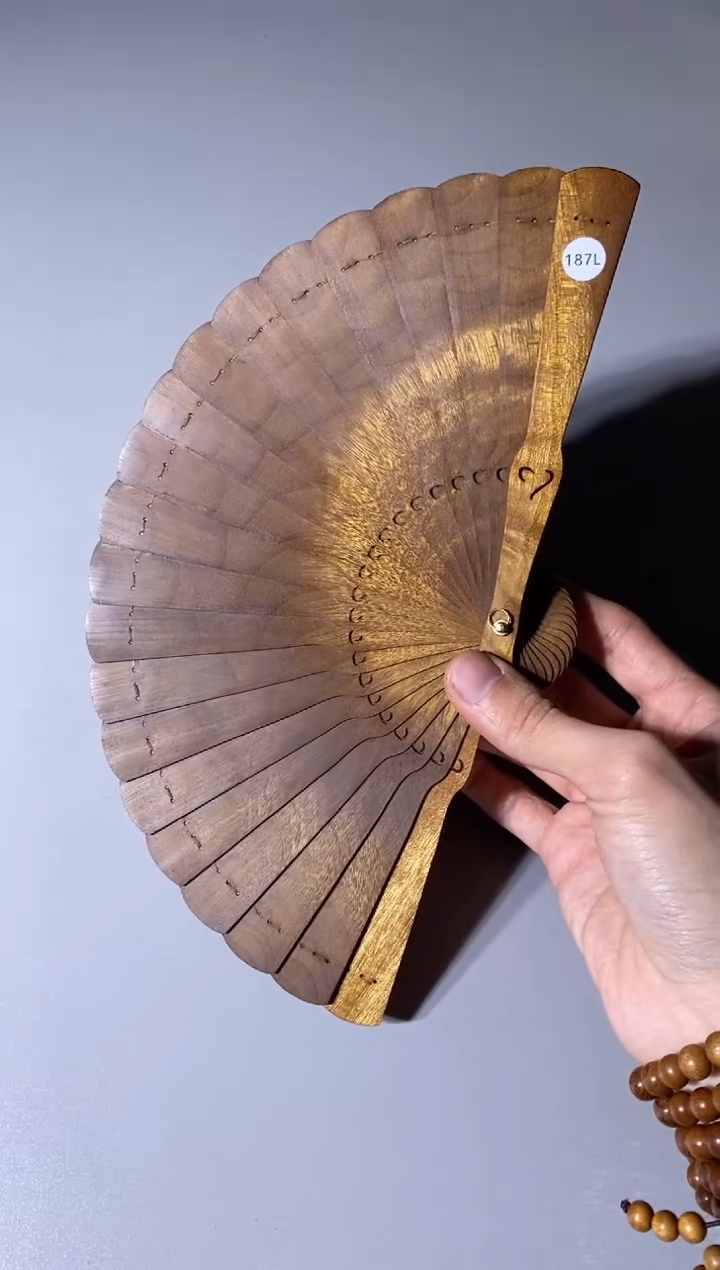 【闪购商品】金丝楠187号15cm金丝楠木小叶桢楠扇子