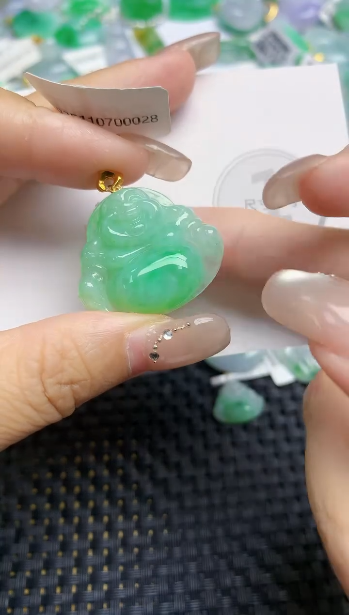 颈饰18K金镶嵌翡翠天然缅甸A货翡翠百元以上9元证书费自理