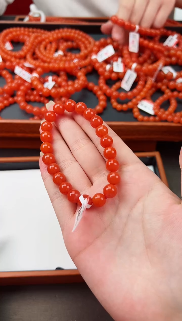 【闪购商品】南红玛瑙手串未镶嵌滴水洞亮光高高品9+一条