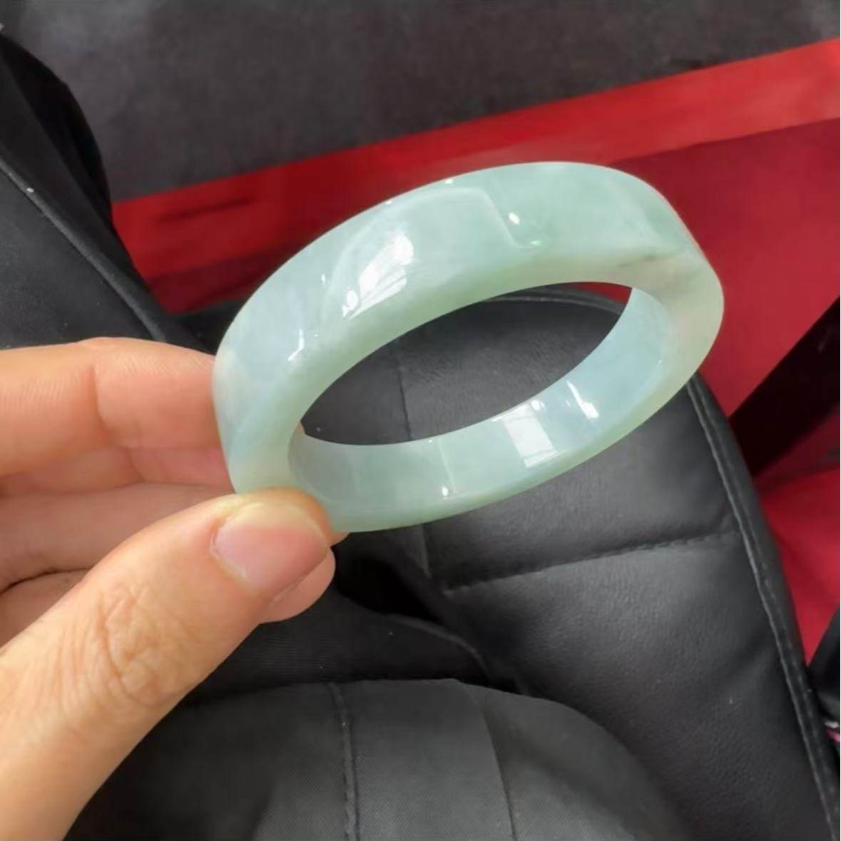 天然翡翠A货定制手镯